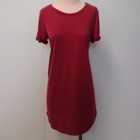 Charlotte Russe Dresses & Skirts - Burgundy T-Shirt Dress